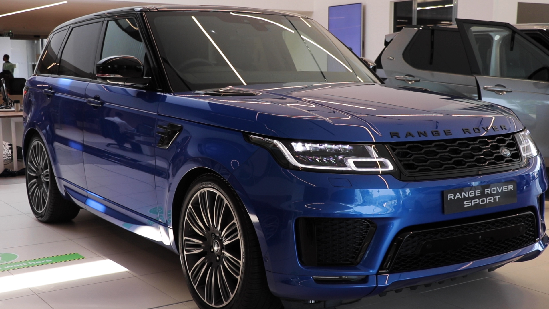 New RANGE ROVER SPORT LAND ROVER 3.0 SDV6 Autobiography Dynamic 5dr ...